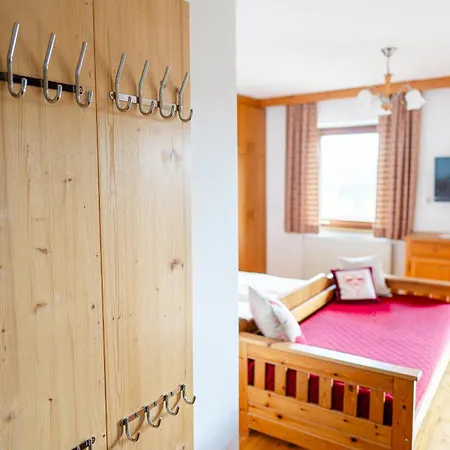 Kerschdorferhof - *